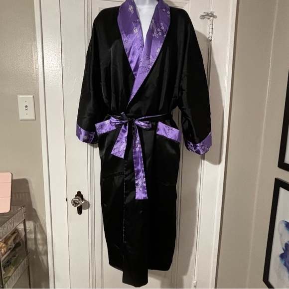 Asian Vintage Silk feel Reversible embroidered Dragon Robe one size - Picture 6 of 16